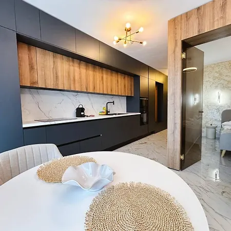 Apartmán Aeroluxe Airport - Private Parking *